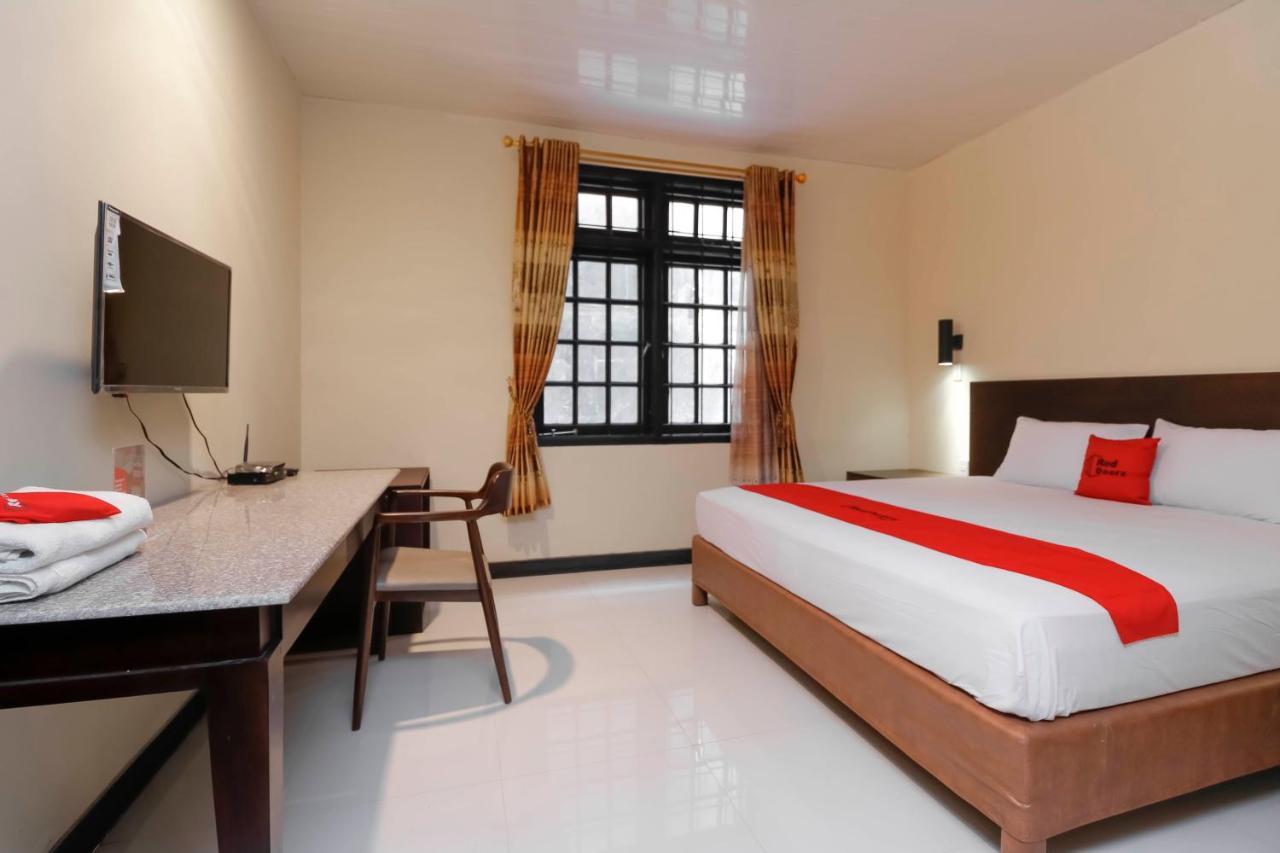 Reddoorz Plus Near Halim Perdanakusuma 2 Jakarta Exterior photo